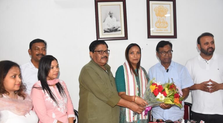 Sunita Biswal joins Congress